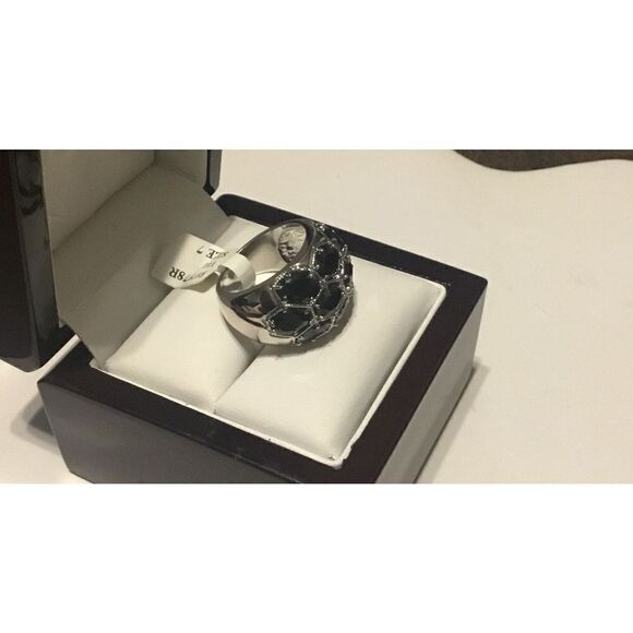 10 Ct. Oval Cut Midnight Genuine Sapphire Cluster Gemstone Ring Sz 7 - Picture 6 of 7